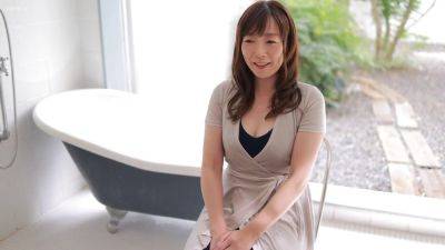 小林真梨香 46歳 清楚な仮面をかぶった性欲モンスター人妻 - Japan on vidfreenow.com