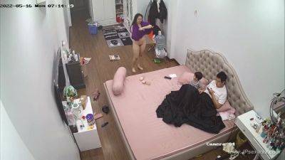 Hackers use the camera to remote monitoring of a lover's home life.607 - China on vidfreenow.com