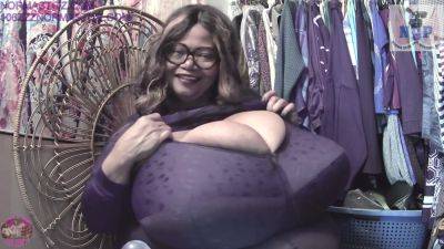 Norma Stitz In Cum In Closet With on vidfreenow.com