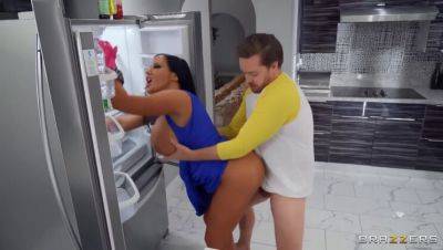 Kyle Mason and Sybil Stallone: Playtime during Kitchen Tasks with Big Tits & Big Ass MILF on vidfreenow.com