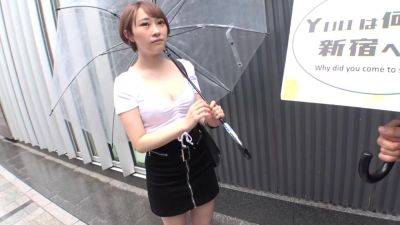 0001752_巨乳のニホン女性がグラインド騎乗位する素人ナンパでアクメのエロ合体 - Japan on vidfreenow.com