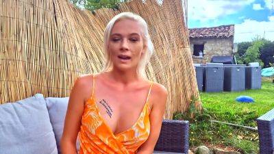 Oletsha, 26, mistress of a hotel in Nancy! on vidfreenow.com