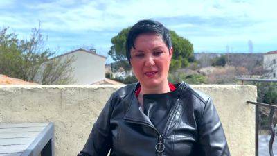 Nina, 35, business manager in Aix-en-Provence (13)! on vidfreenow.com