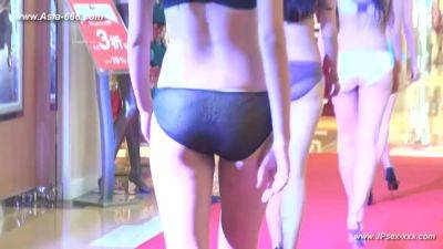 Chinese model in sexy lingerie show.27 - China on vidfreenow.com