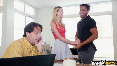 Secret Handjob From My Dad's Blonde Stepdaughter on vidfreenow.com