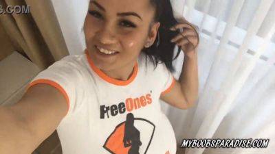 Helen Star's Huge Tits Bounce While Taking a Selfie on vidfreenow.com