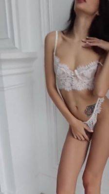 Lingerie White Brunette Long Legs - Sex Cam on vidfreenow.com