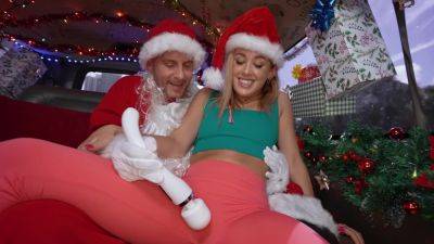 Amazing bang bus Christmas special in scenes of loud hardcore on vidfreenow.com