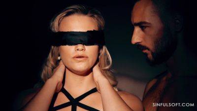 Blind folded blonde receives thick inches for surreal pussy sensations on vidfreenow.com