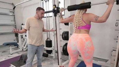 Lucky coach gets to bang his mature client with a massive butt on vidfreenow.com