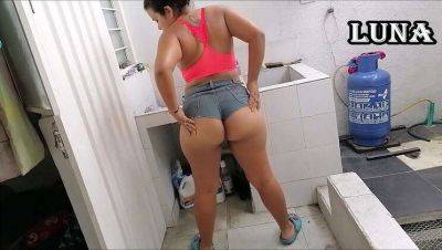 Luna La Venezolanita: Cleaning, Cock-Sucking, and Getting Rich - Venezuela on vidfreenow.com