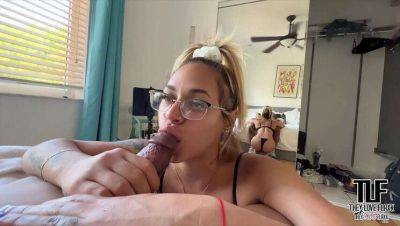 Sexy Latina in Glasses Gives Hot Blowjob and Swallow on vidfreenow.com