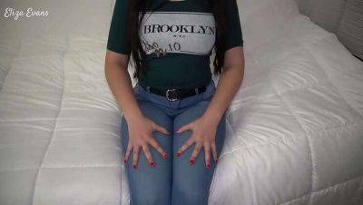 Gigantic ass of my friend's girlfriend with tight jeans. Genuine orgasm and creampie. I leave my cum inside her pussy on vidfreenow.com