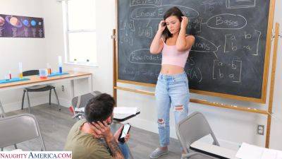 Big ass beauty gets laid in the classroom with one of her colleagues on vidfreenow.com