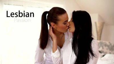 Lesbian Passion - S19:E17 on vidfreenow.com